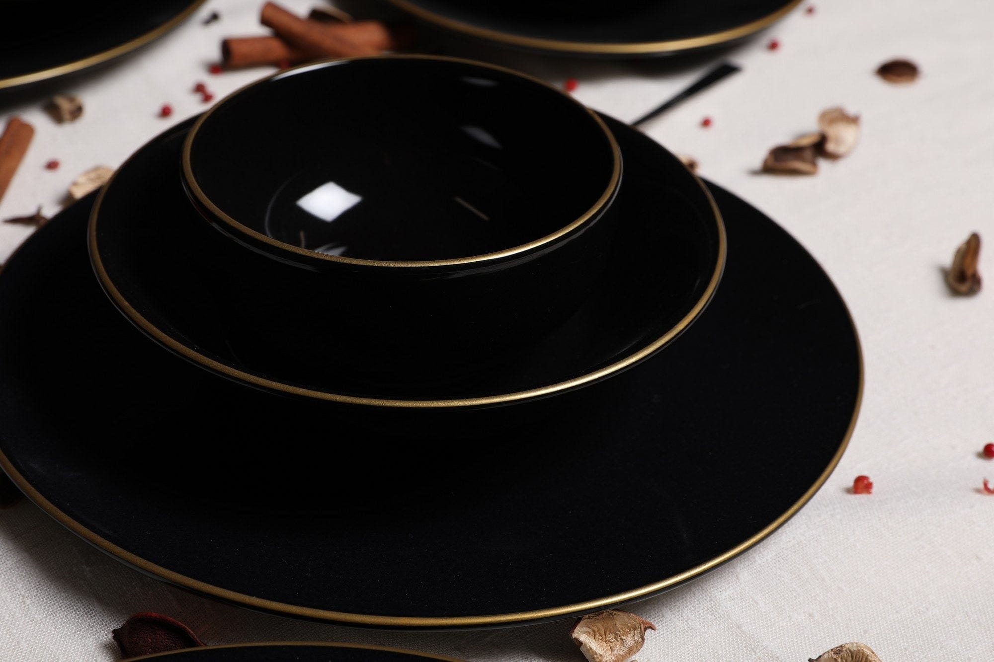 Asir Set vesela din ceramica, Tysa Shine Negru / Auriu, 24 piese