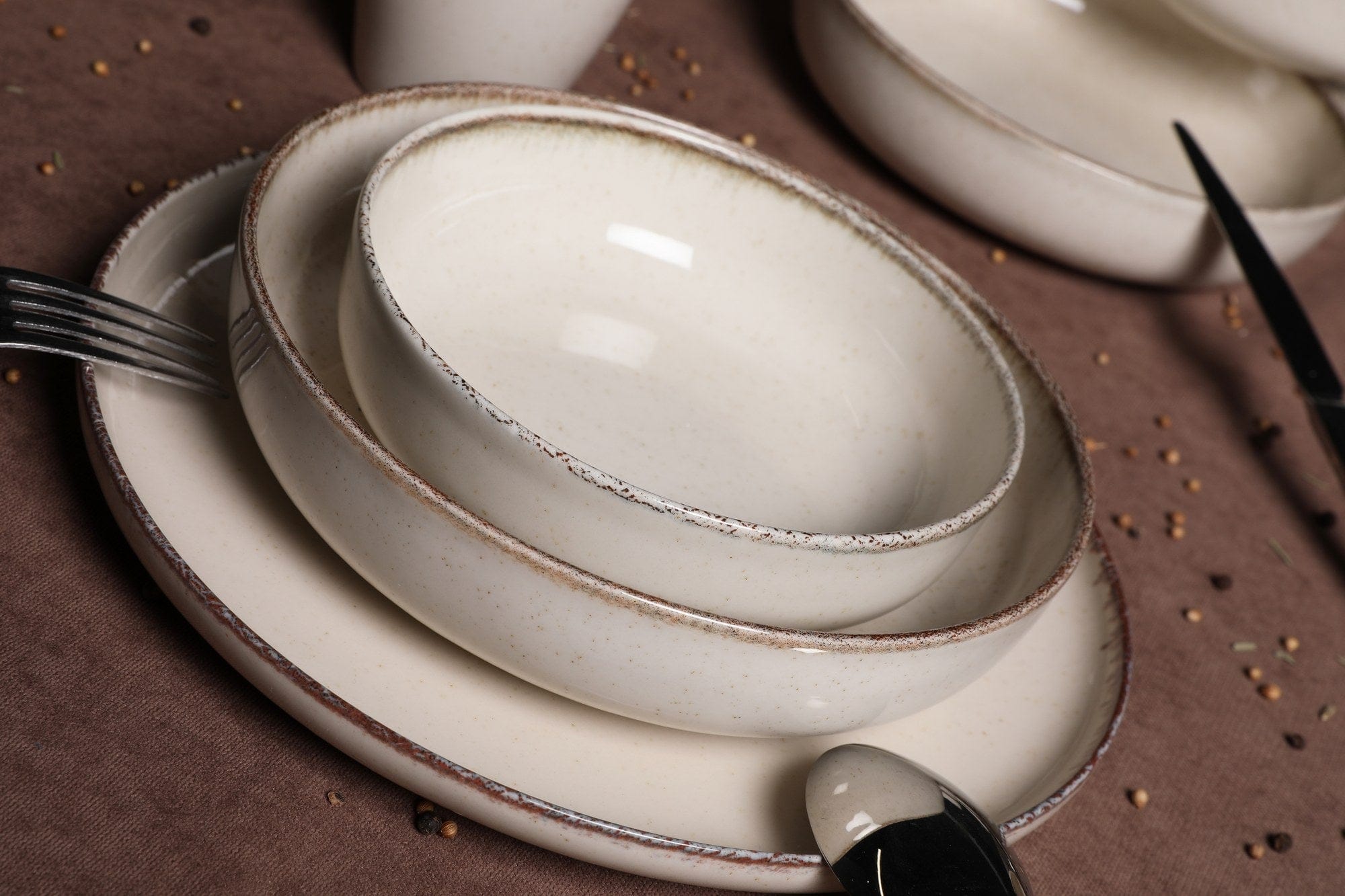 Asir Set vesela din portelan, Mondo Crem, 16 piese