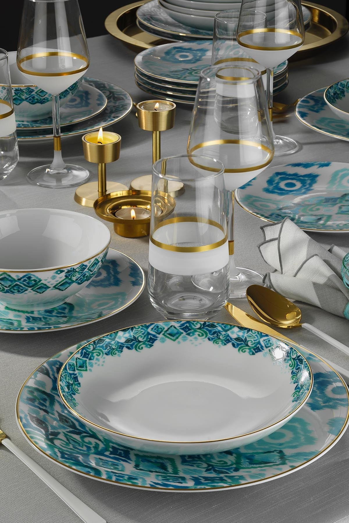 Set vesela din portelan, Zenga Multicolor, 24 piese (1)