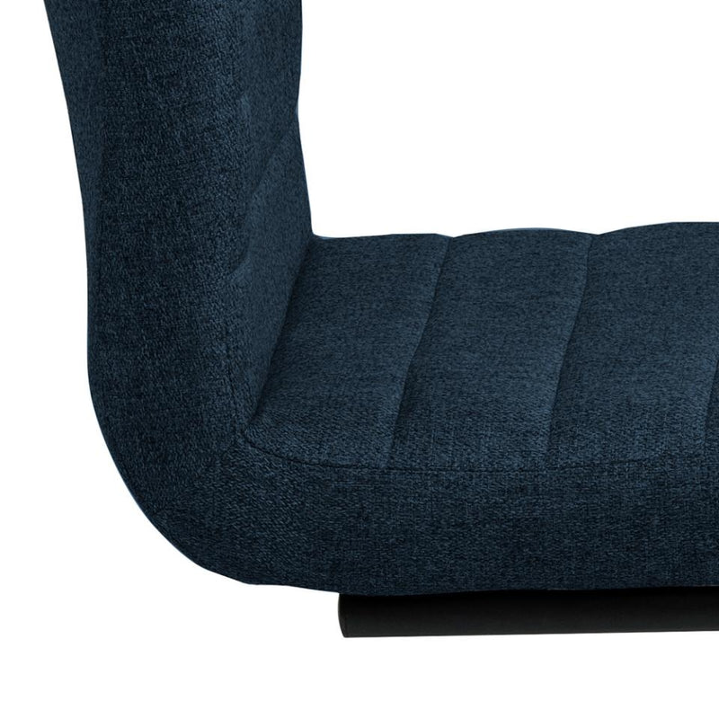 Set 2 scaune tapitate cu stofa si picioare metalice Gudrun Albastru inchis / Negru, l47,5xA63,5xH95,5 cm (5)