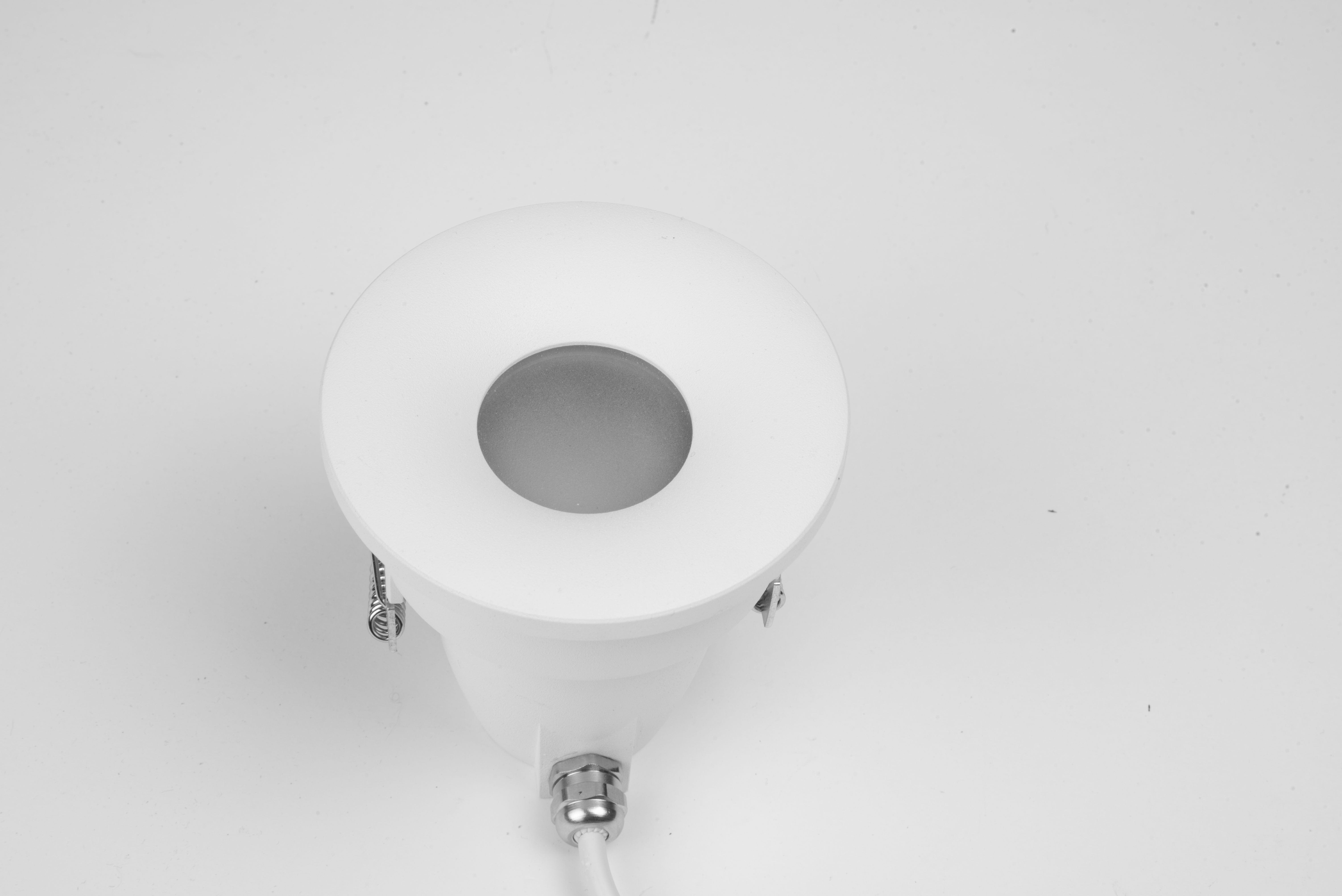 Spot Romolo R Alb, AZ5389 (4)