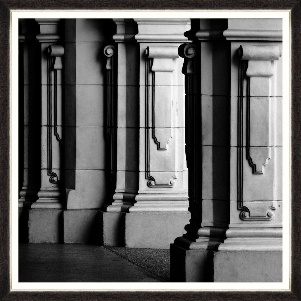 Tablou Framed Art Massive Colonnade I