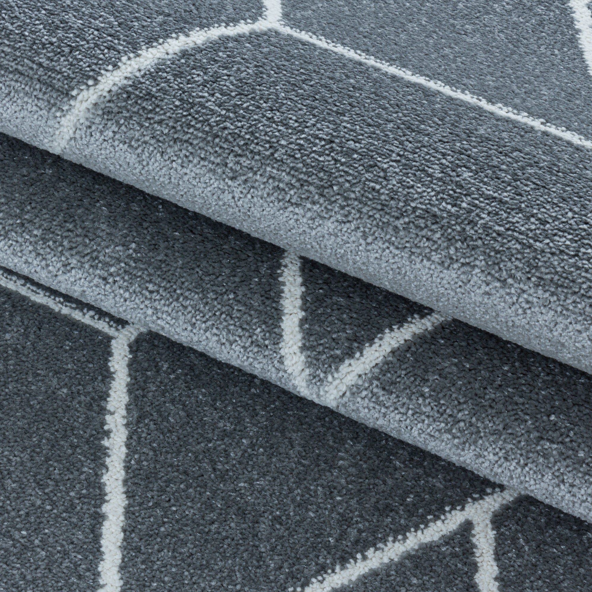 Ayyildiz Teppiche Traversa din PP Efor 3715 Geometric Gri